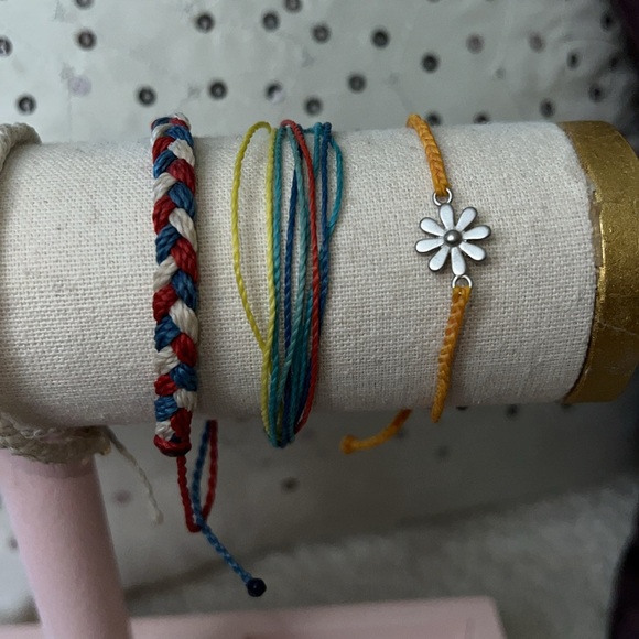 Set off 7 Pura Vida bracelets - Picture 3 of 3